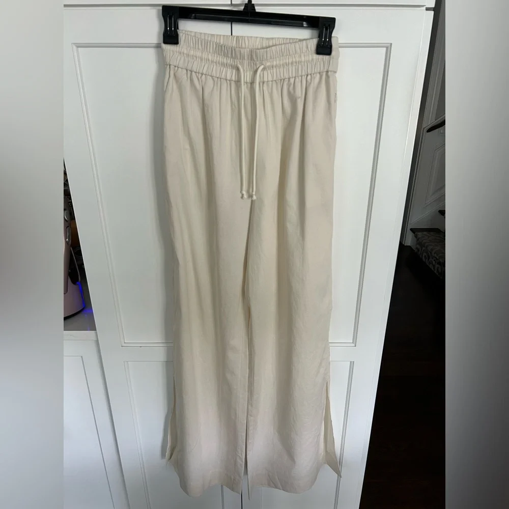 FRAME NEW
Cotton-Linen-Blend Wide-Leg Trousers - Picture 7 of 9